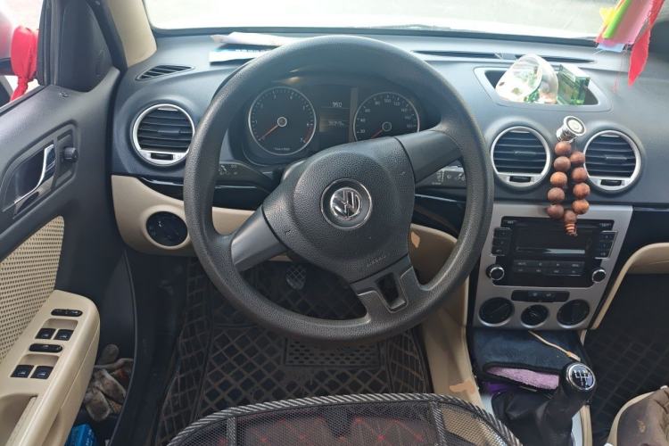 Used Volkswagen Lavida 2013 Classic 1.6L Manual Fashion Edition Steering Wheel