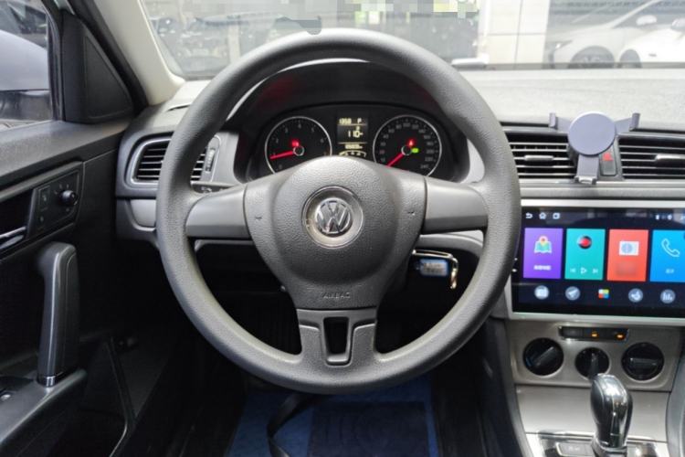 Used Volkswagen Lavida 2013 Revised Version 1.4 TSI DSG Comfort Edition Steering Wheel