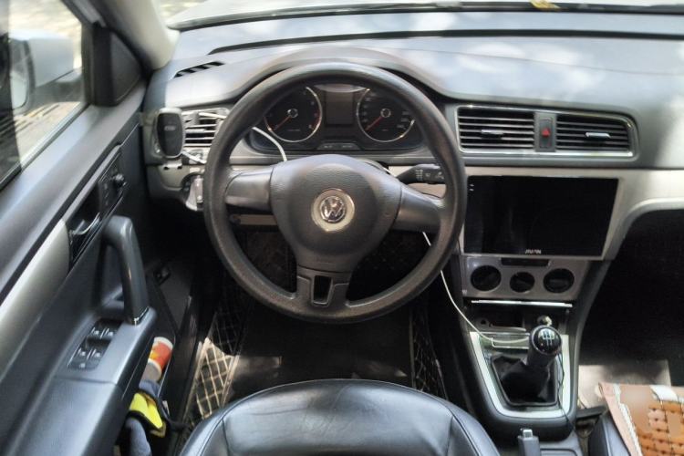 Used Volkswagen Lavida 2013 Revised Version 1.4 TSI Manual Comfort Edition Steering Wheel