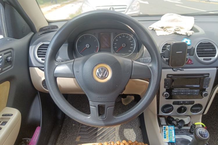 Used Volkswagen Lavida 2013 Classic 1.6L Manual Fashion Edition Steering Wheel