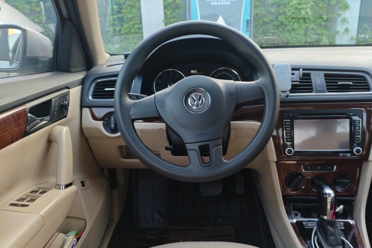 Used Volkswagen Lavida 2013 Restyled Classic 1.6L Automatic Comfort Edition Steering Wheel