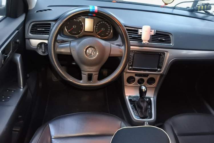 Used Volkswagen Lavida 2013 Restyled Classic 1.6L Automatic Comfort Edition Steering Wheel