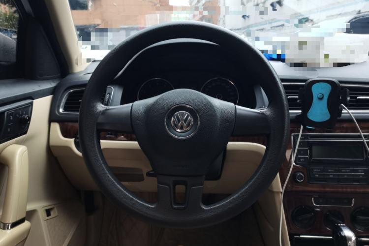 Used Volkswagen Lavida 2013 Revised Version 1.4 TSI DSG Comfort Edition Steering Wheel