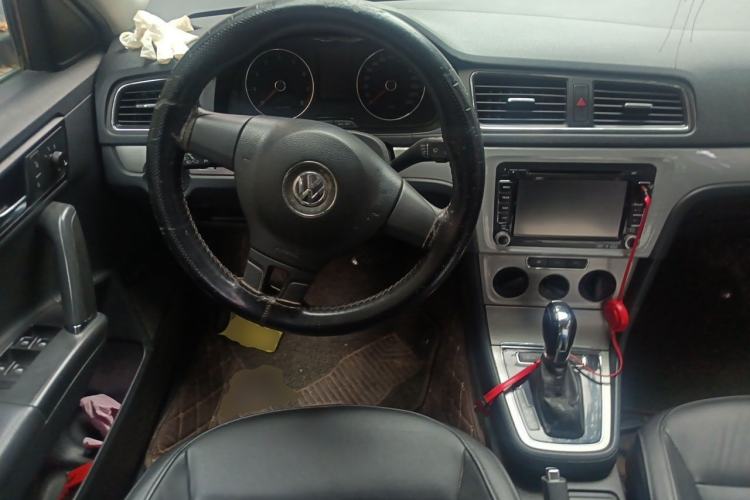Used Volkswagen Lavida 2013 Restyled Classic 1.6L Automatic Comfort Edition Steering Wheel
