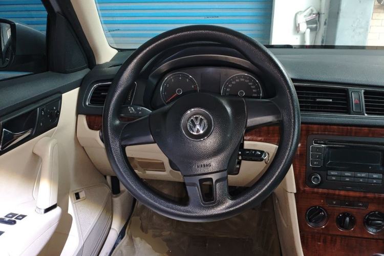 Used Volkswagen Lavida 2013 1.4TSI Manual Comfort Edition Steering Wheel