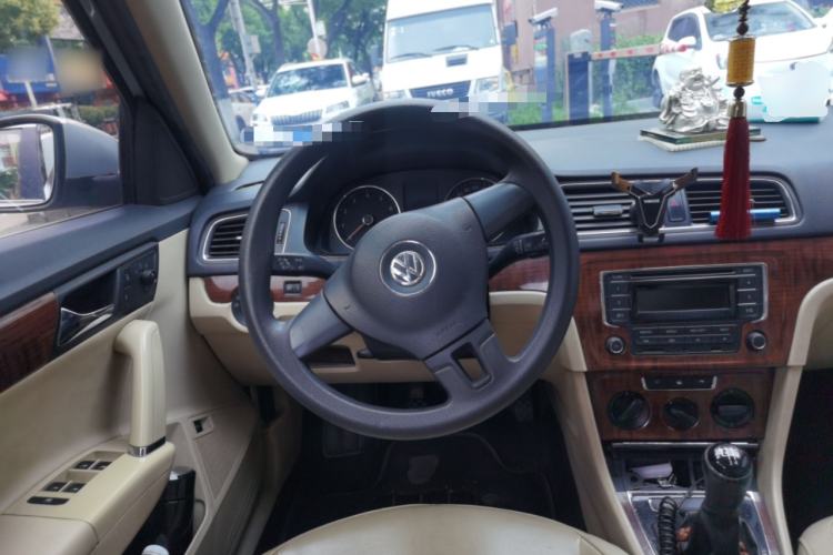 Used Volkswagen Lavida 2013 Restyled Classic 1.6L Manual Comfort Edition Steering Wheel
