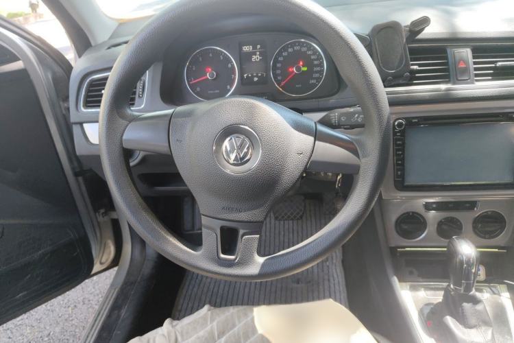 Used Volkswagen Lavida 2013 Restyled Classic 1.6L Automatic Comfort Edition Steering Wheel