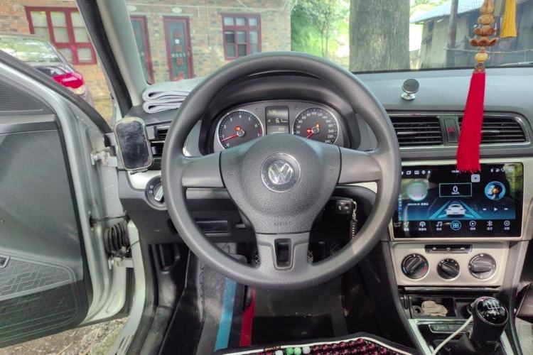 Used Volkswagen Lavida 2013 Restyled Classic 1.6L Manual Comfort Edition Steering Wheel
