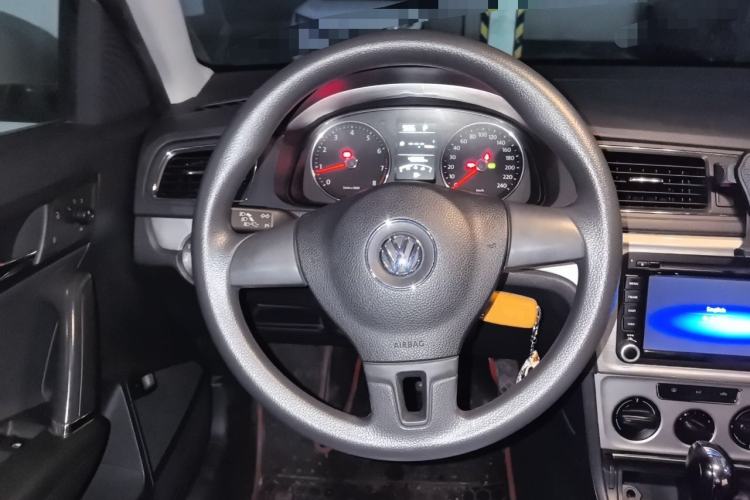 Used Volkswagen Lavida 2013 Restyled Classic 1.6L Automatic Comfort Edition Steering Wheel