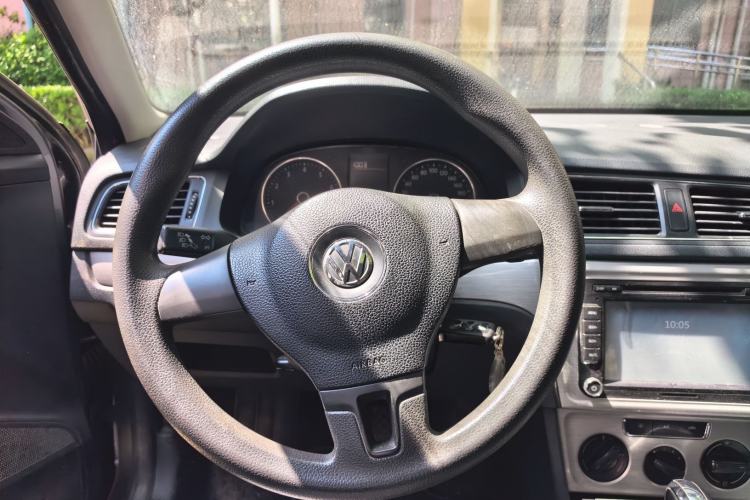 Used Volkswagen Lavida 2013 Restyled Classic 1.6L Automatic Comfort Edition Steering Wheel