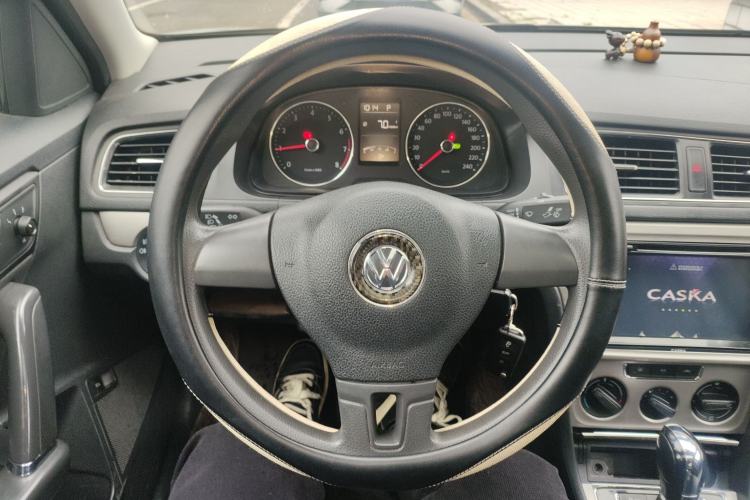 Used Volkswagen Lavida 2013 Restyled Classic 1.6L Automatic Comfort Edition Steering Wheel