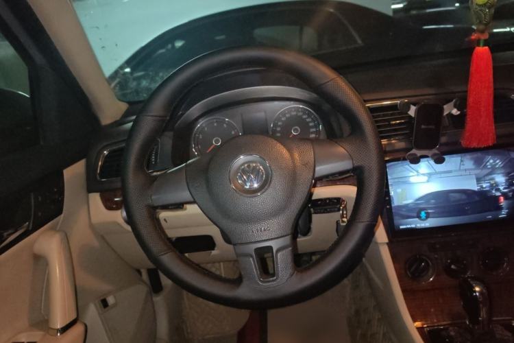 Used Volkswagen Lavida 2013 1.4TSI DSG Comfort Edition Steering Wheel
