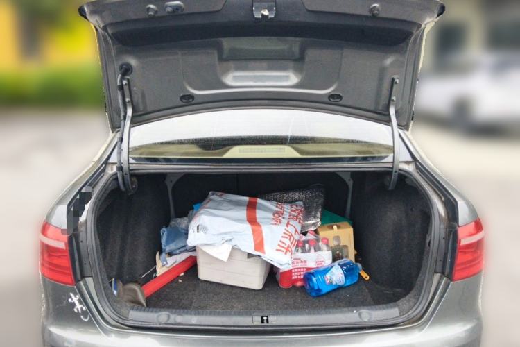 Used Volkswagen Lavida 2013 Restyled Classic 1.6L Automatic Comfort Edition Trunk