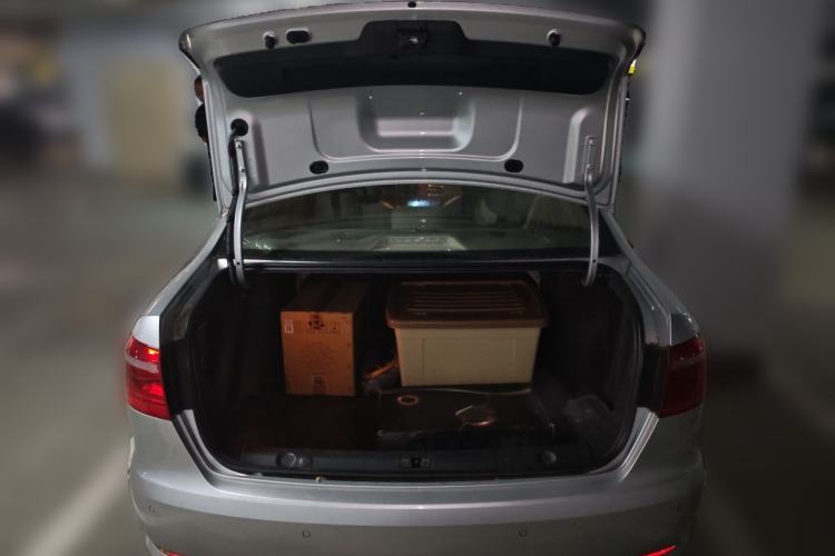 Used Volkswagen Lavida 2013 1.4TSI DSG Comfort Edition Trunk