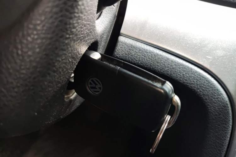 Used Volkswagen Lavida 2013 Restyled Classic 1.6L Manual Comfort Edition Vehicle Key