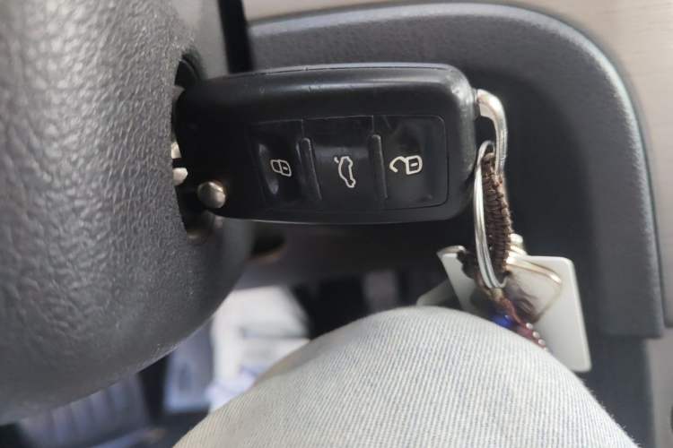 Used Volkswagen Lavida 2013 Restyled Classic 1.6L Automatic Comfort Edition Vehicle Key
