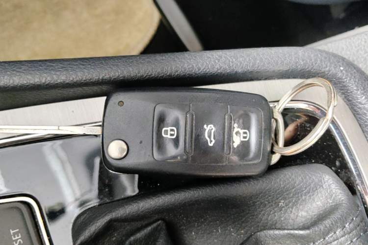 Used Volkswagen Lavida 2013 1.4TSI DSG Comfort Edition Vehicle Key