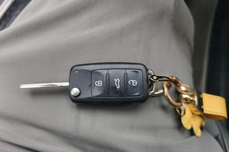 Used Volkswagen Lavida 2013 Restyled Classic 1.6L Automatic Comfort Edition Vehicle Key