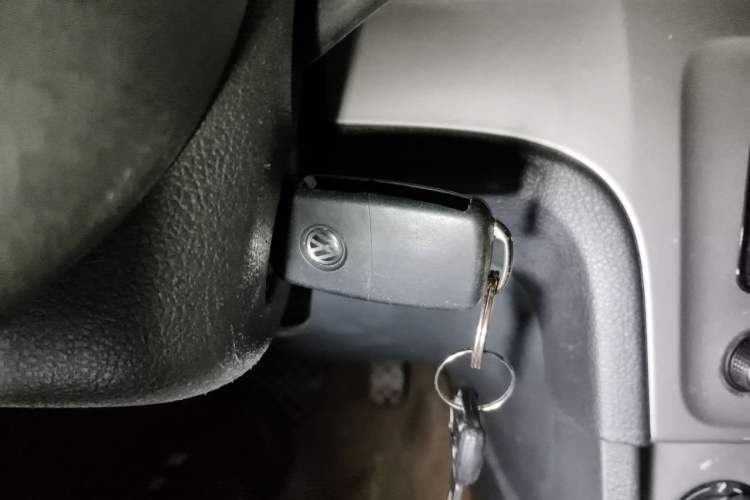 Used Volkswagen Lavida 2013 Revised Classic 1.6L Automatic Fashion Edition Vehicle Key