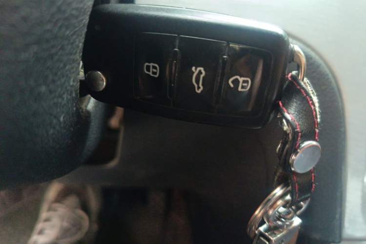 Used Volkswagen Lavida 2013 Restyled Classic 1.6L Automatic Comfort Edition Vehicle Key