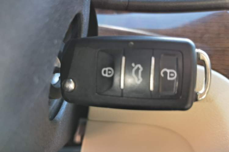Used Volkswagen Lavida 2013 1.4TSI DSG Comfort Edition Vehicle Key
