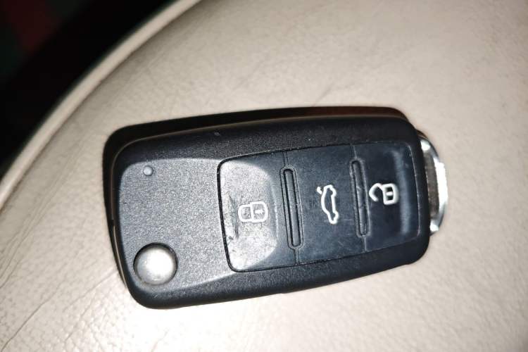 Used Volkswagen Lavida 2013 Revised Version 1.4 TSI DSG Luxury Edition Vehicle Key