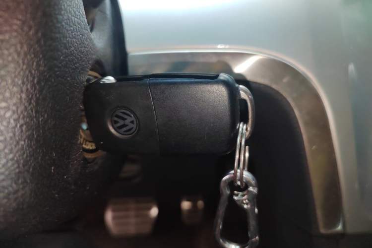 Used Volkswagen Lavida 2013 Revised Classic 1.6L Automatic Fashion Edition Vehicle Key