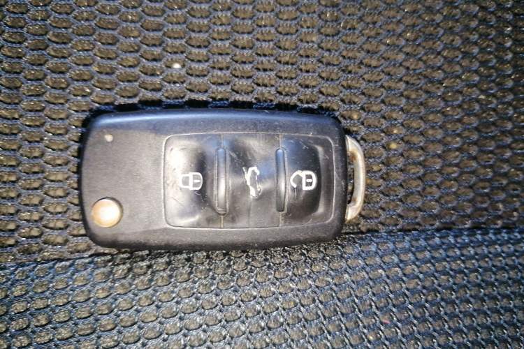 Used Volkswagen Lavida 2013 Revised Classic 1.6L Automatic Fashion Edition Vehicle Key