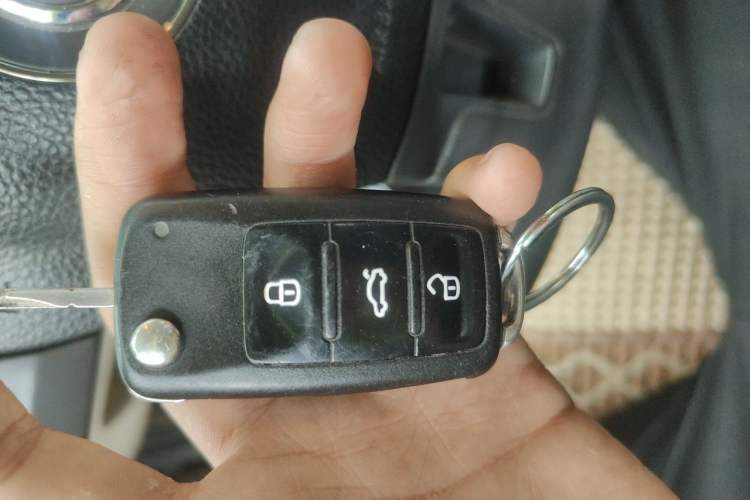 Used Volkswagen Lavida 2013 Restyled Classic 1.6L Automatic Comfort Edition Vehicle Key