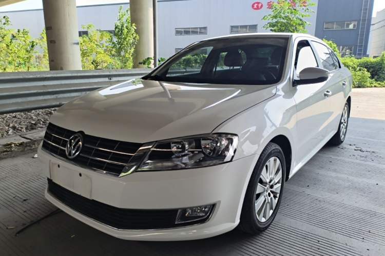 Used Volkswagen Lavida 2013 Restyled Classic 1.6L Manual Comfort Edition Guazi used car, China used car export, Used car for sale, Used cars, Cheapest cars for sale