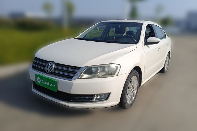 Used Volkswagen Lavida 2013 Restyled Classic 1.6L Manual Comfort Edition Guazi used car, China used car export, Used car for sale, Used  cars, Cheapest cars for sale