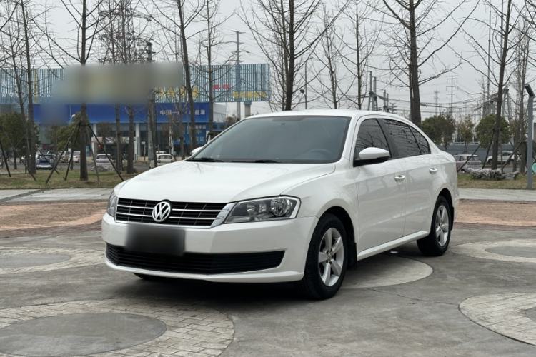 Used Volkswagen Lavida 2013 Revised Classic 1.6L Automatic Fashion Edition Guazi used car, China used car export, Used car for sale, Used cars, Cheapest cars for sale