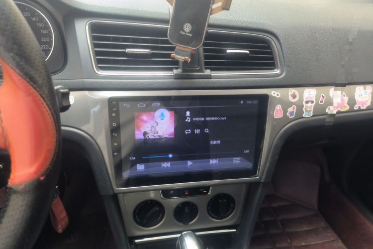 Used Volkswagen Lavida 2013 1.6L Automatic Comfort Edition Audio And AC Panel