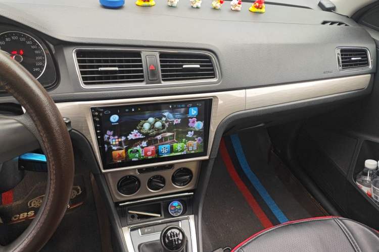 Used Volkswagen Lavida 2013 Restyled Classic 1.6L Manual Comfort Edition Audio And AC Panel