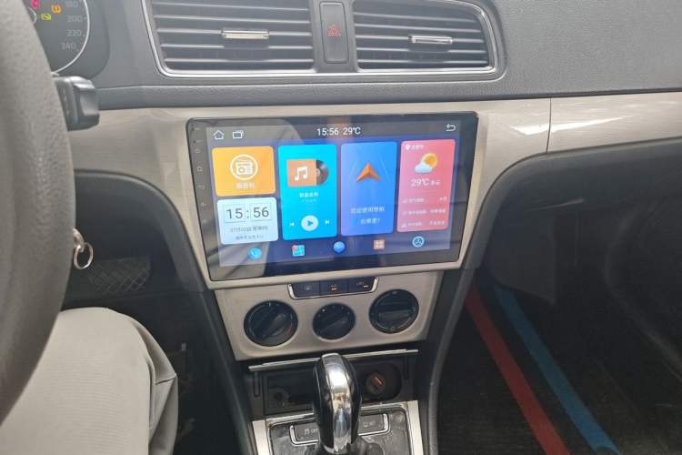 Used Volkswagen Lavida 2013 Restyled Classic 1.6L Automatic Comfort Edition Audio And AC Panel