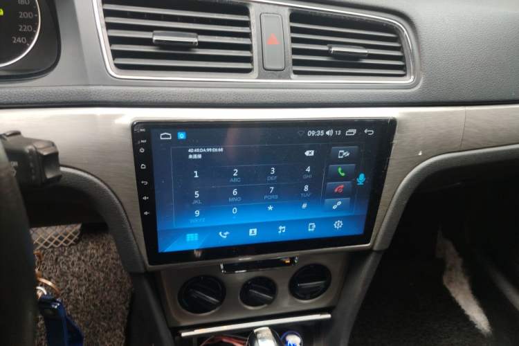Used Volkswagen Lavida 2013 1.4TSI DSG Comfort Edition Audio And AC Panel