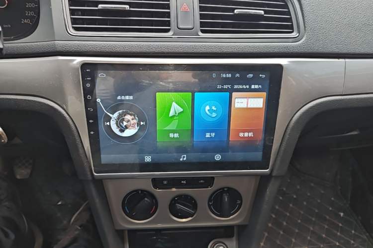 Used Volkswagen Lavida 2013 Revised Classic 1.6L Manual Fashion Edition Audio And AC Panel