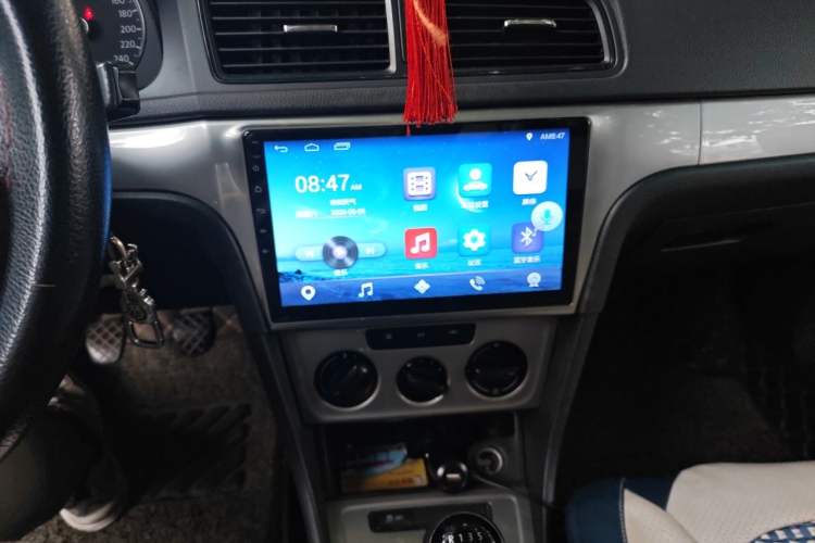 Used Volkswagen Lavida 2013 Revised Classic 1.6L Manual Fashion Edition Audio And AC Panel
