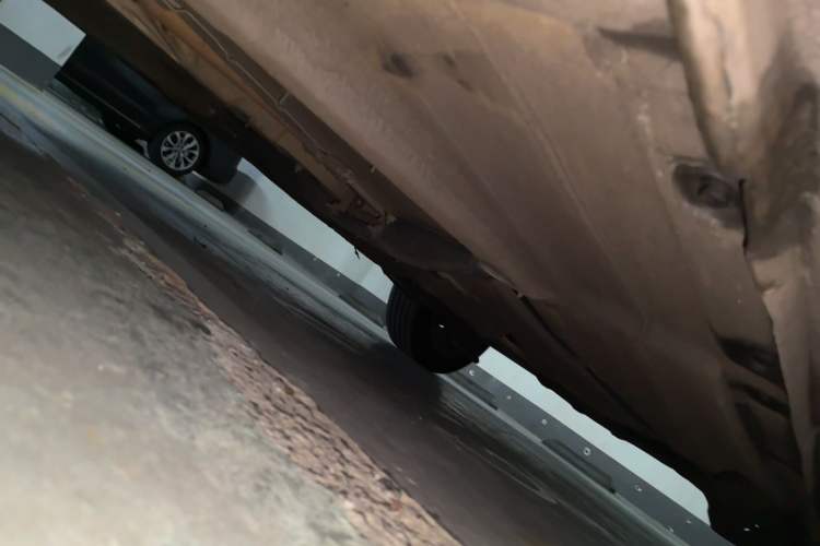Used Volkswagen Lavida 2013 Restyled Classic 1.6L Manual Comfort Edition Chassis Front Left