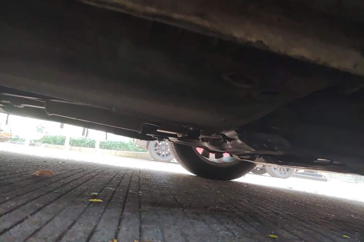 Used Volkswagen Lavida 2013 1.6L Automatic Comfort Edition Chassis Front Right