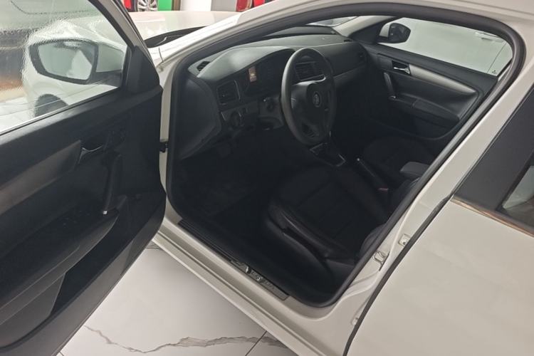Used Volkswagen Lavida 2013 Restyled Classic 1.6L Automatic Comfort Edition Driver Seat
