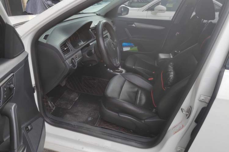 Used Volkswagen Lavida 2013 Revised Classic 1.6L Automatic Fashion Edition Driver Seat