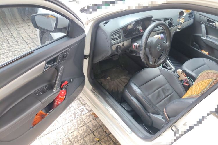 Used Volkswagen Lavida 2013 Restyled Classic 1.6L Automatic Comfort Edition Driver Seat