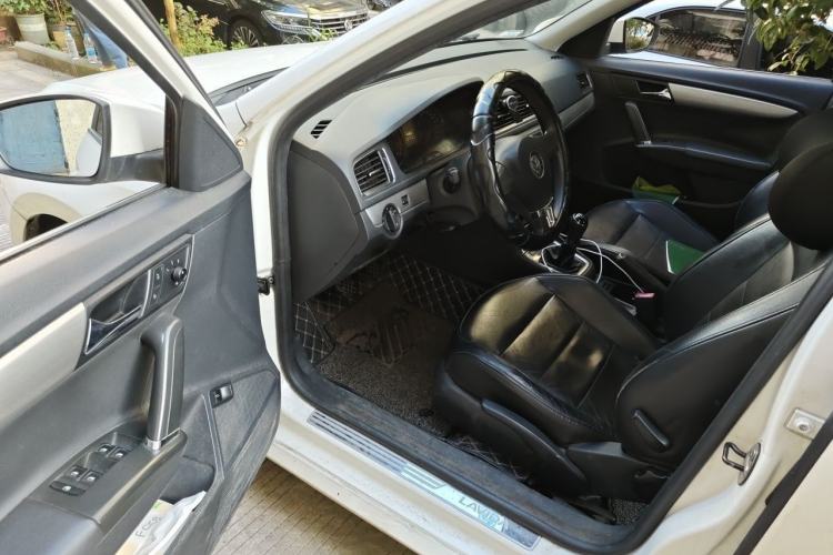 Used Volkswagen Lavida 2013 Restyled Classic 1.6L Manual Comfort Edition Driver Seat
