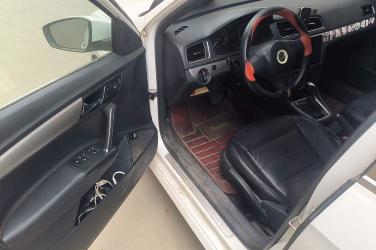 Used Volkswagen Lavida 2013 1.6L Automatic Comfort Edition Driver Seat