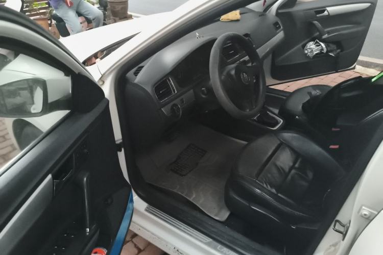 Used Volkswagen Lavida 2013 Restyled Classic 1.6L Automatic Comfort Edition Driver Seat