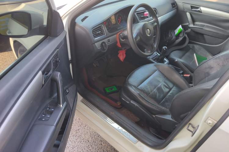 Used Volkswagen Lavida 2013 Restyled Classic 1.6L Manual Comfort Edition Driver Seat