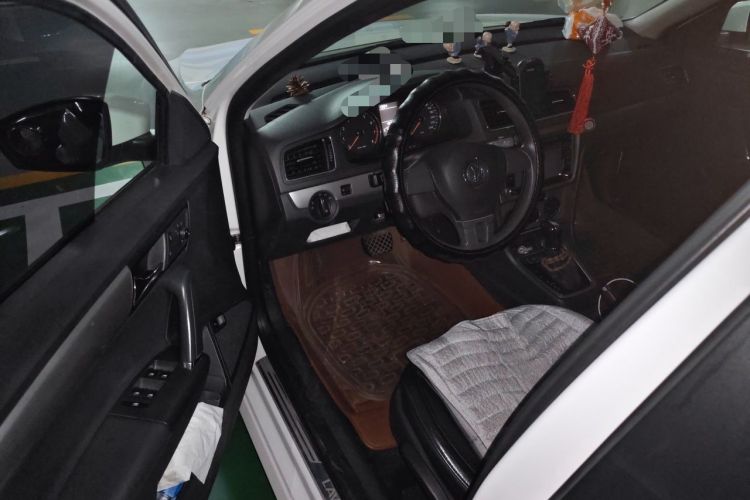 Used Volkswagen Lavida 2013 Restyled Classic 1.6L Automatic Comfort Edition Driver Seat