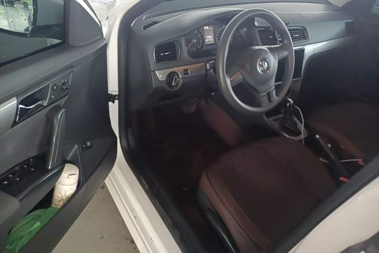 Used Volkswagen Lavida 2013 Revised Classic 1.6L Automatic Fashion Edition Driver Seat