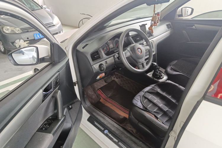 Used Volkswagen Lavida 2013 Revised Classic 1.6L Automatic Fashion Edition Driver Seat